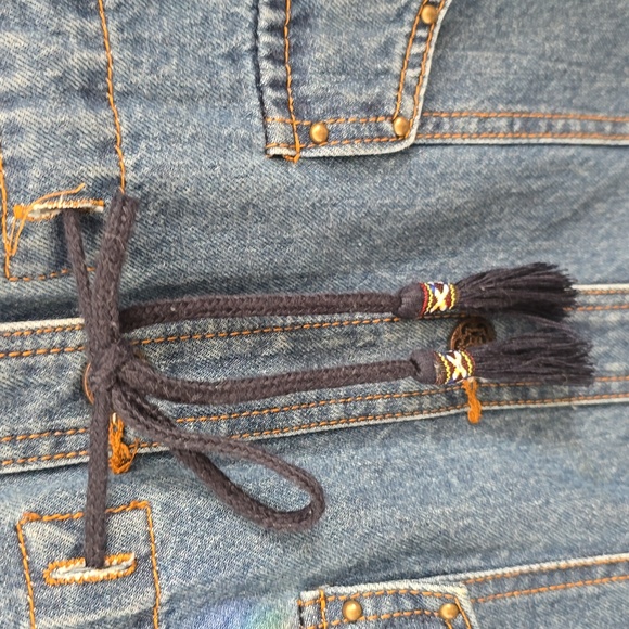 Desigual Exotic Global Traveler Jean Jacket Floral Embroidery Size 42 (Size 10) - Picture 14 of 14